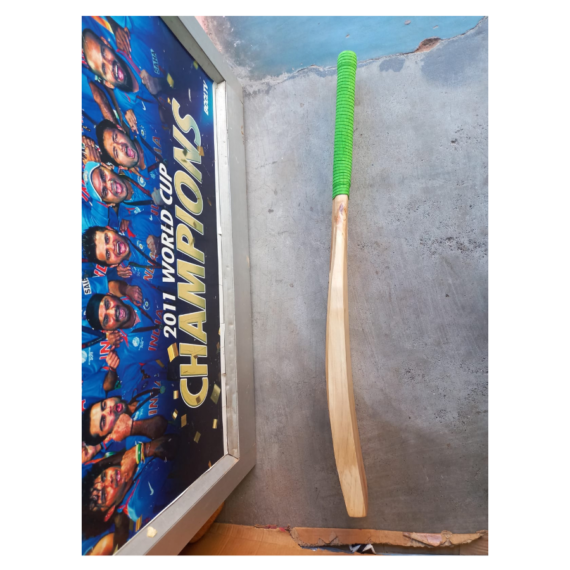 Mongoose Cricket Bat - Image 3