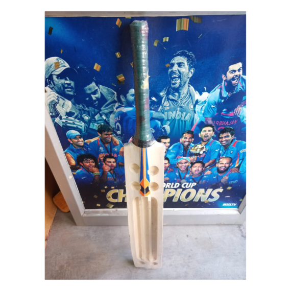 Triple Blade Kashmir Willow Scoop Bat