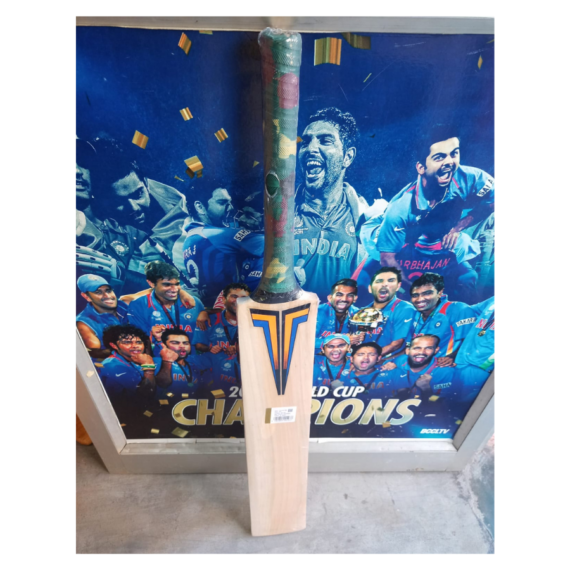 Triple Blade Kashmir Willow Scoop Bat - Image 2