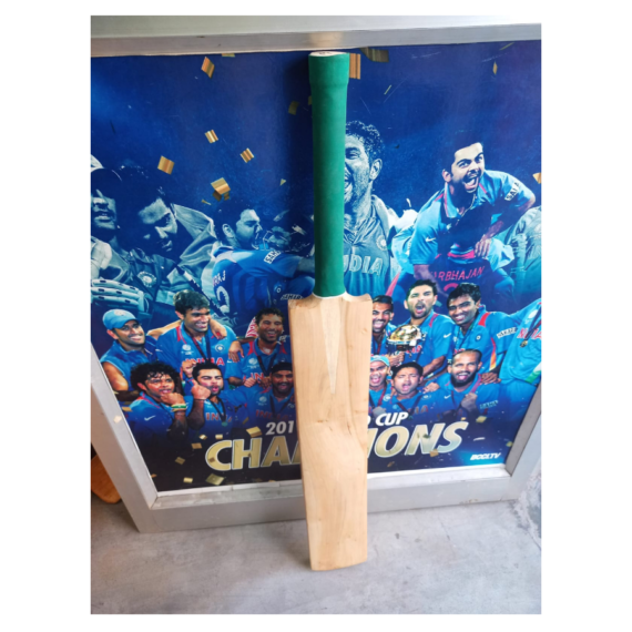 Scoop Bat Kashmir Willow Rubber Cane Handle - Image 2