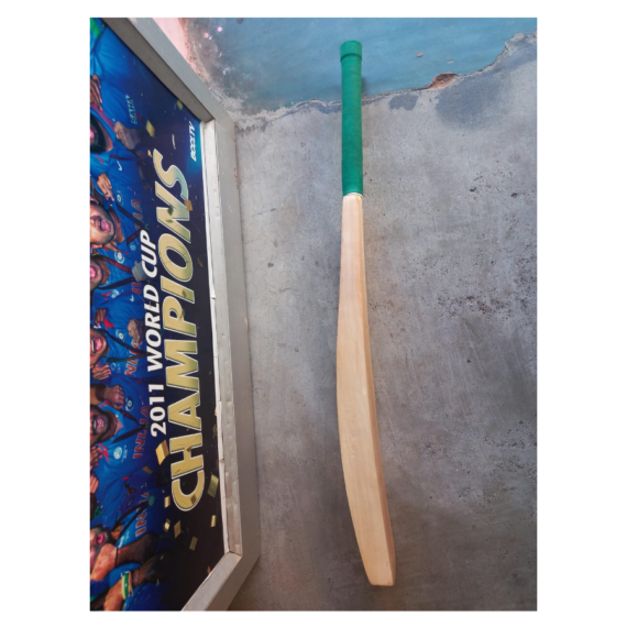 Scoop Bat Kashmir Willow Rubber Cane Handle - Image 3