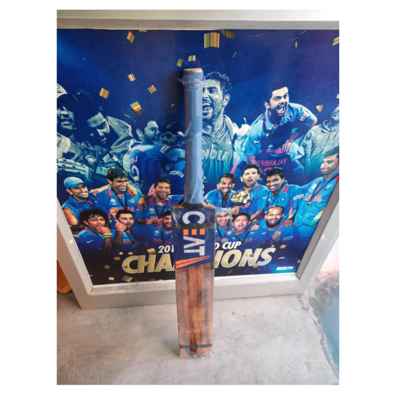 CEAT Kashmir Willow Scoop Bat Fired Wood - Image 2