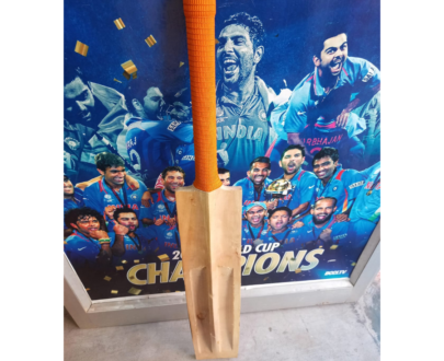 Black Mango Kashmir Willow Scoop Bat