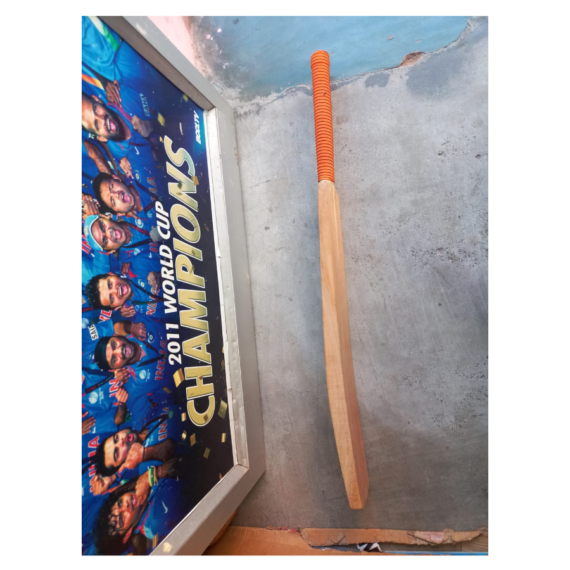 Black Mango Kashmir Willow Scoop Bat - Image 3